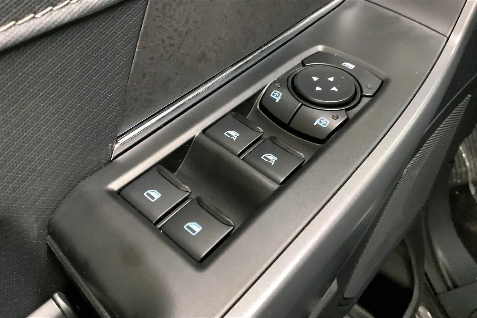 New 2026 Carbonized Gray Metallic Ford XLT image 17