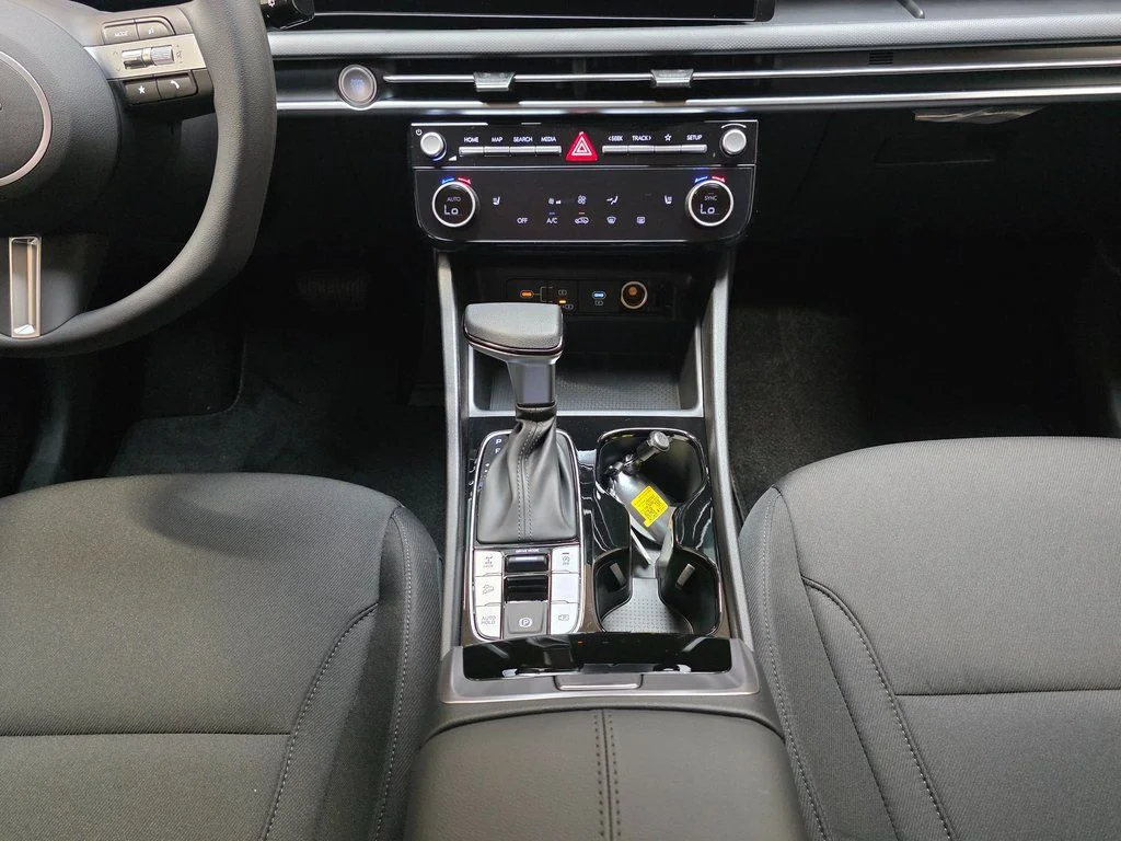 New 2026 Phantom Black Hyundai SEL image 19