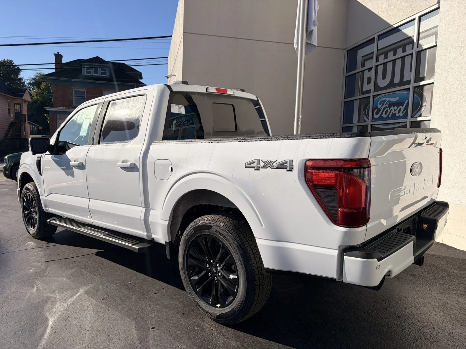 New 2026 Oxford White Ford XLT image 7