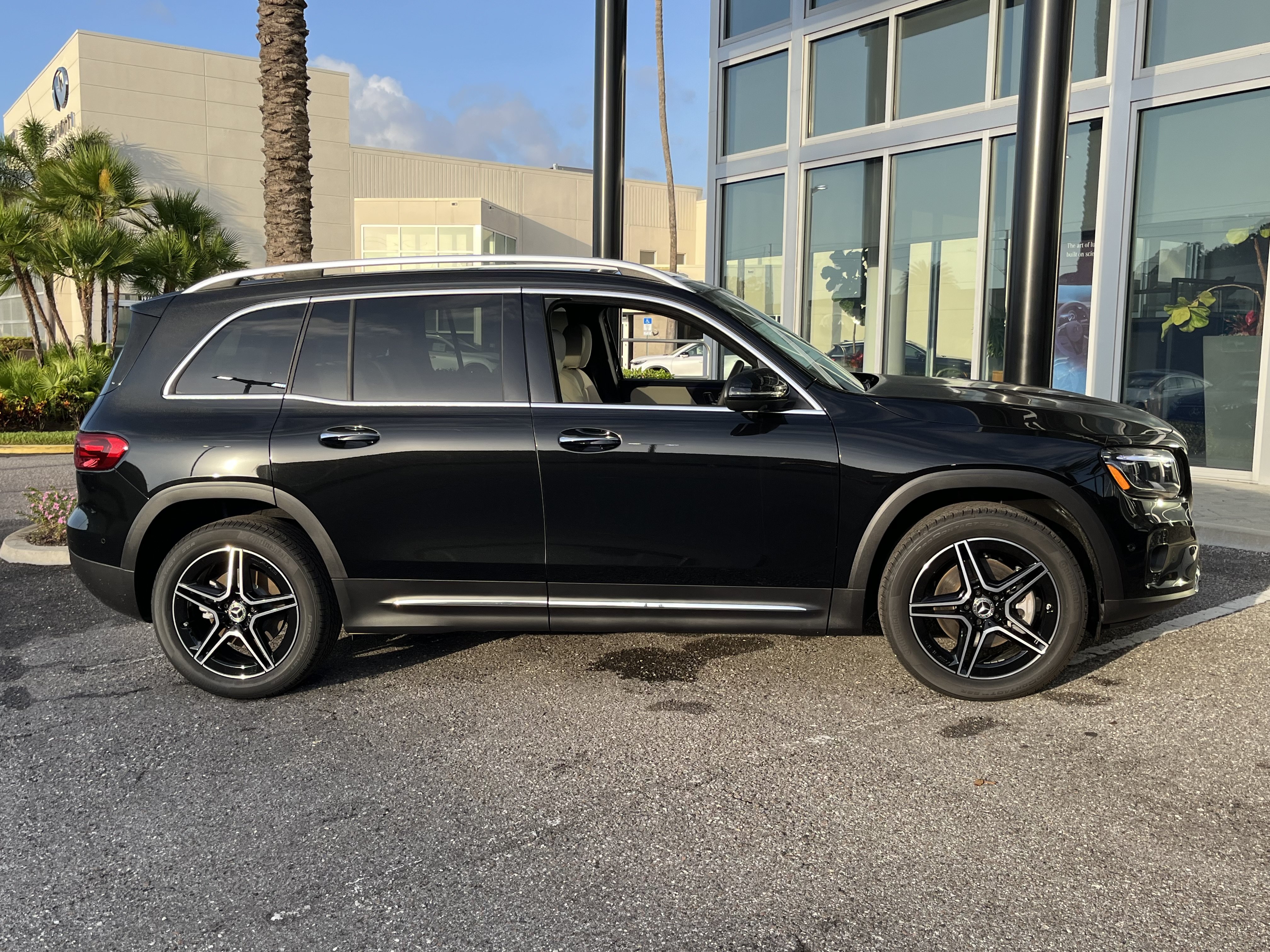 New 2026 Cosmos Black Metallic Mercedes-Benz GLB 250 image 6