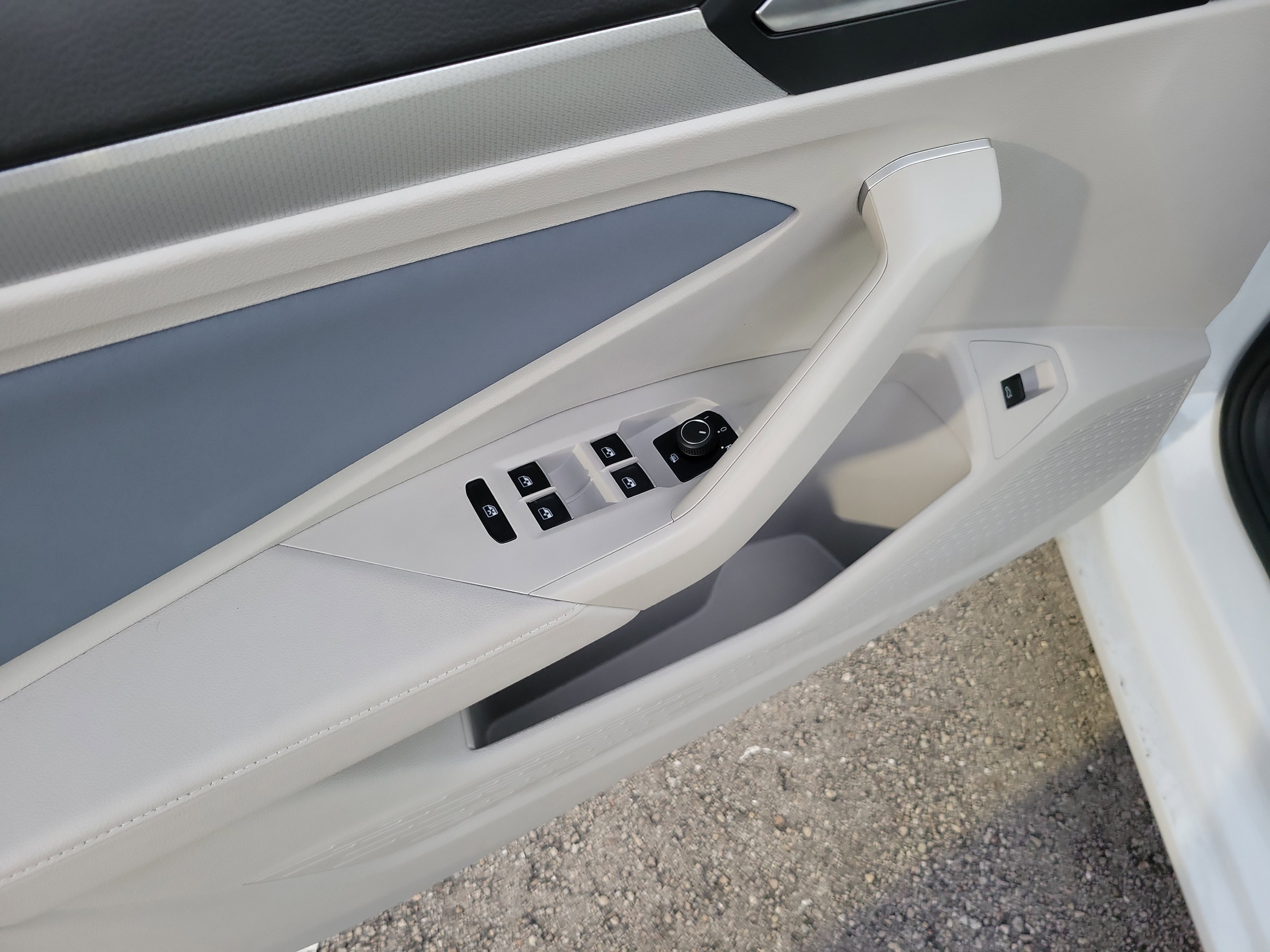 2025 Volkswagen Jetta SE - Photo 15
