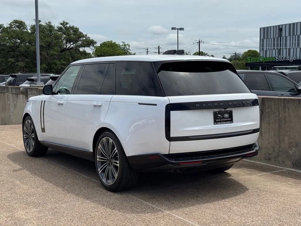 New 2026 White Land Rover Autobiography image 7