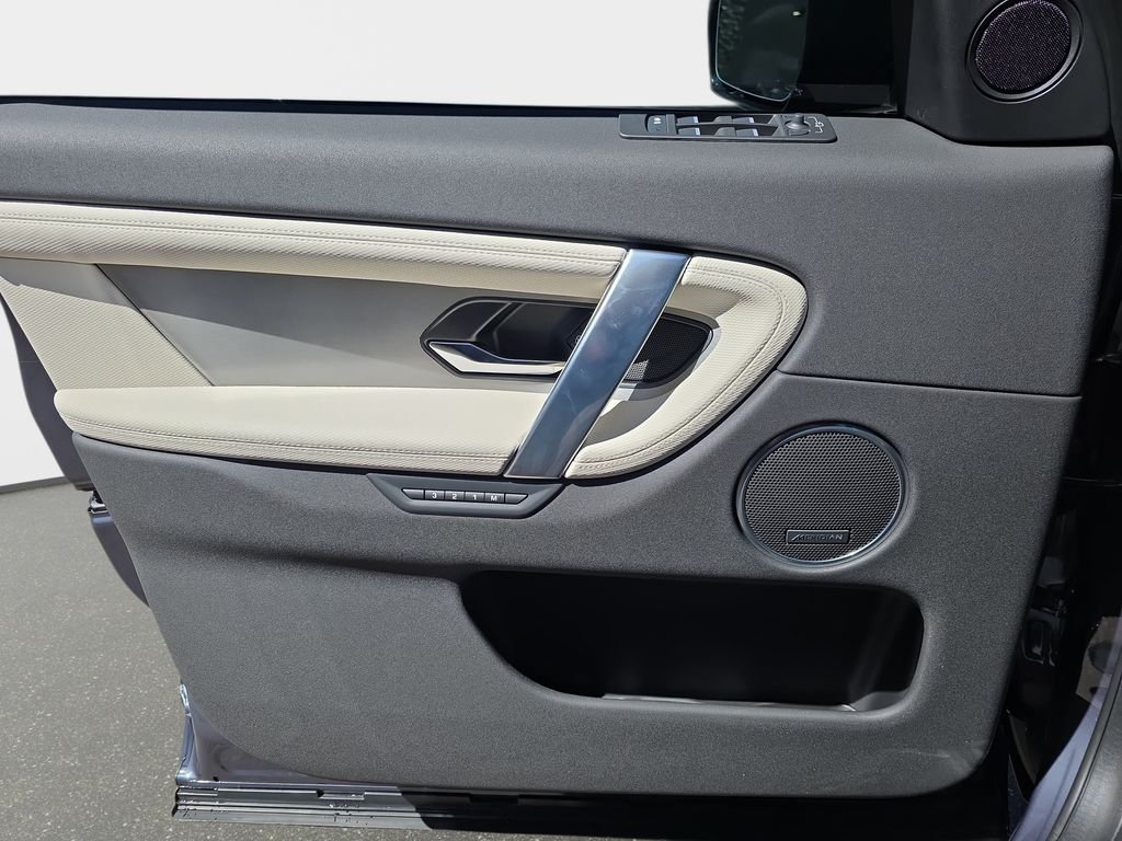 New 2026 Varesine Blue LAND ROVER  image 19