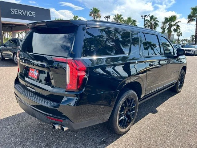 Used 2022 Black GMC Denali image 6
