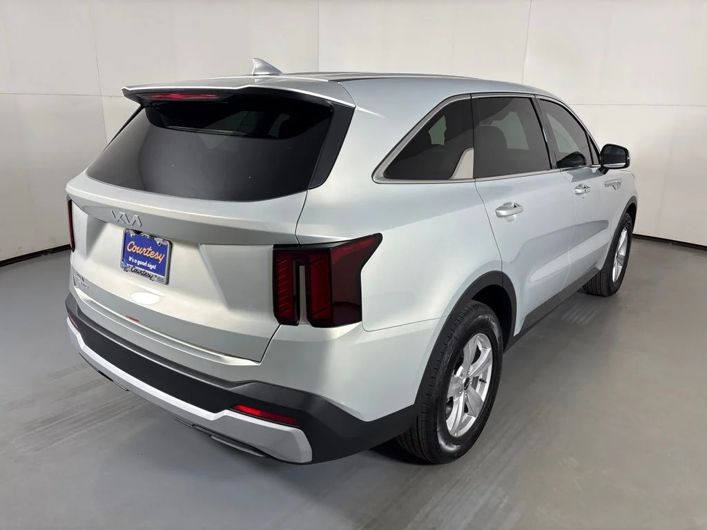 New 2026 Ivory Silver Kia LX image 8