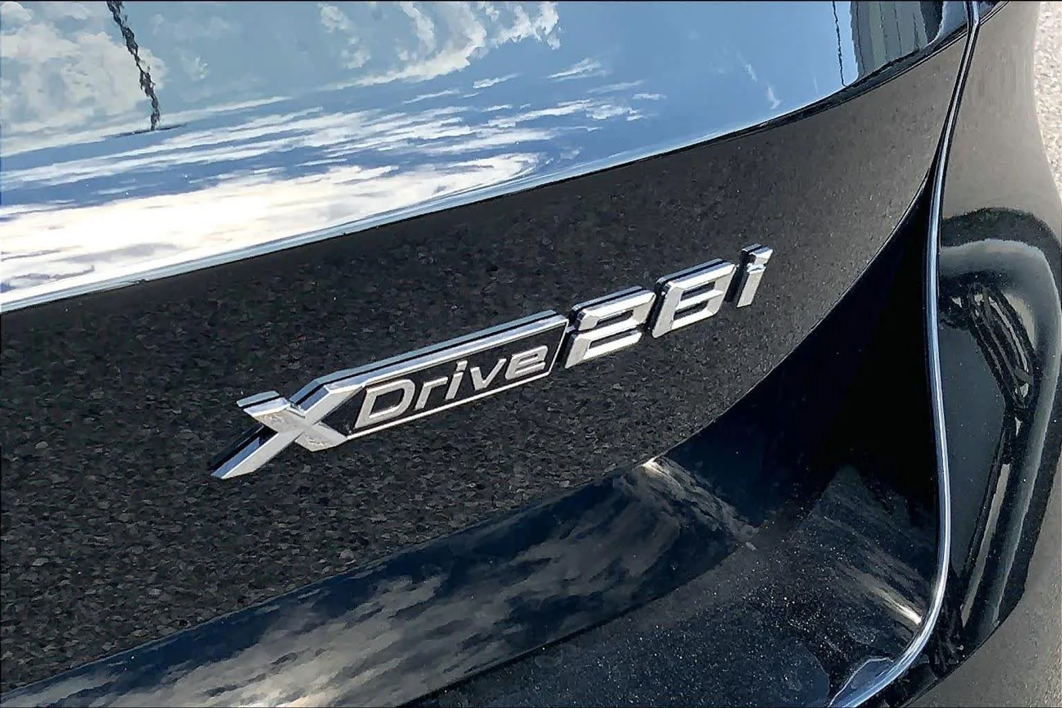 New 2026 Jet Black BMW xDrive28i image 15