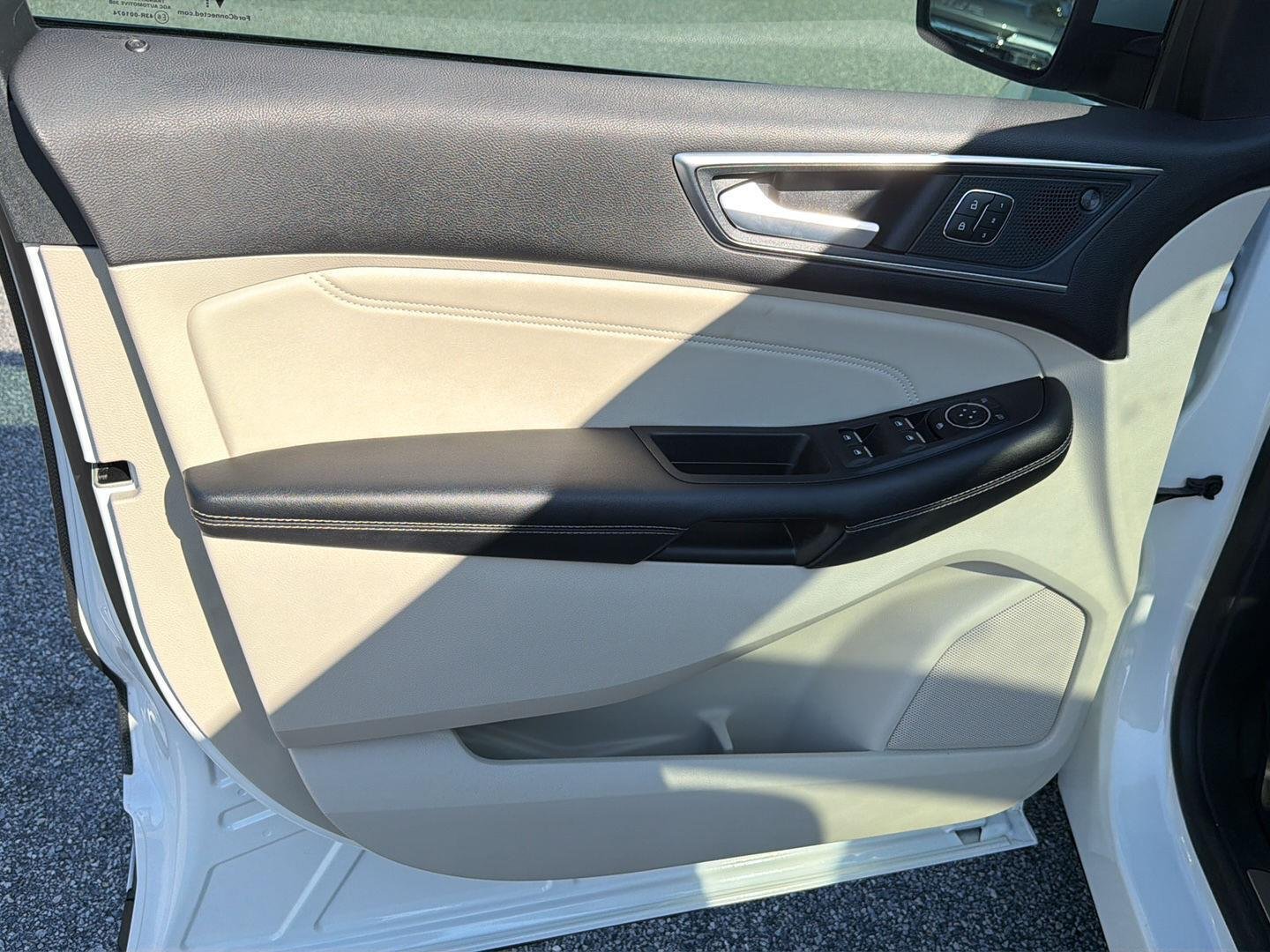 Used 2024 Star White Metallic Tri-Coat Ford Titanium image 17