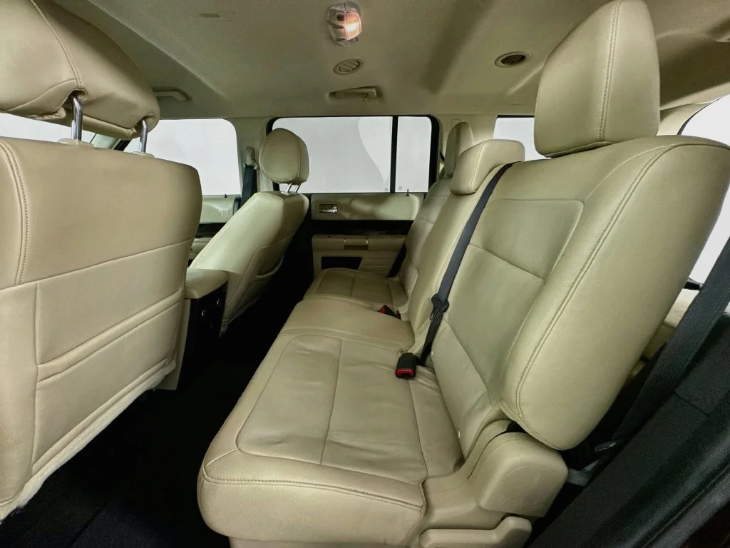 Used 2018 Burgundy Ford SEL image 30