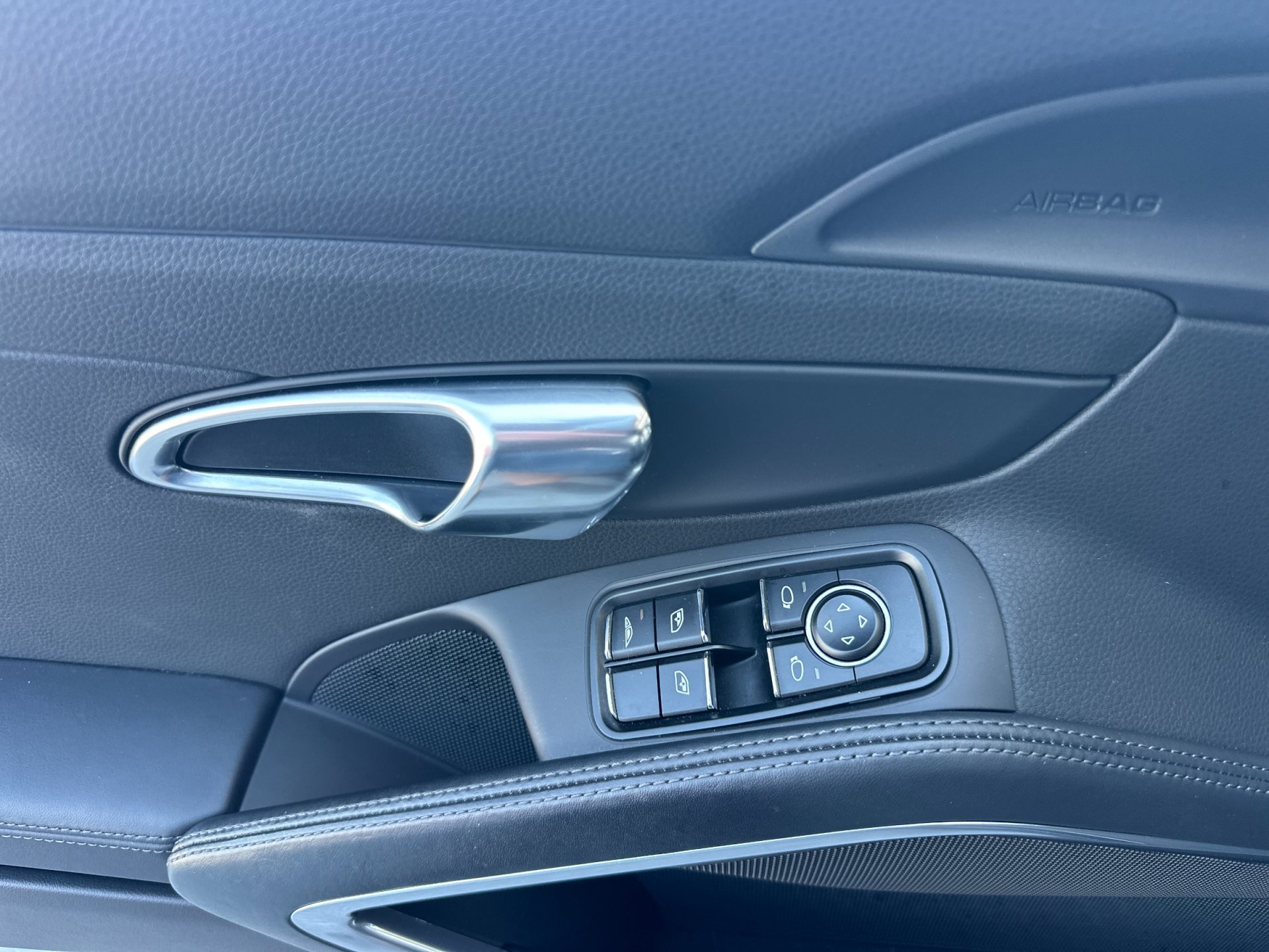 Used 2014 Black Porsche Carrera S image 27