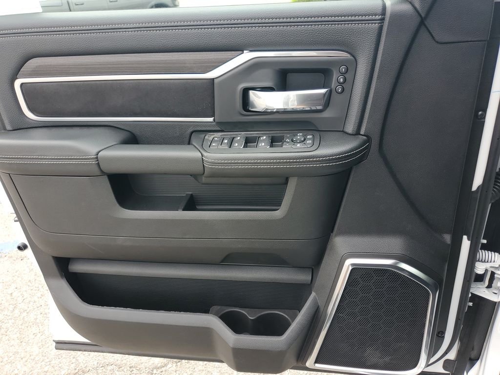 New 2026 Bright White Clear-Coat Exterior Paint RAM Laramie image 23