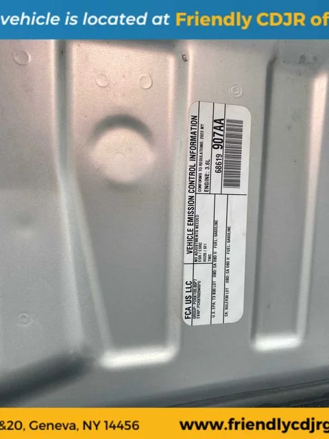 Used 2023 Silver Jeep Limited image 24