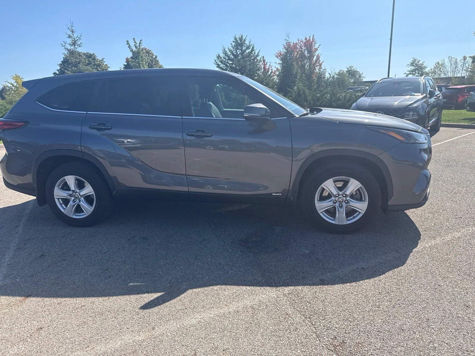 Used 2023 Gray Toyota  image 4