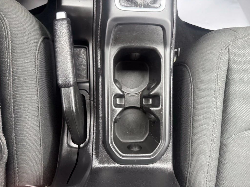 Used 2020 Green Jeep Overland image 30