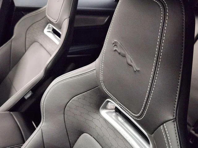 2026 Jaguar F-Pace R-Dynamic S - Photo 15