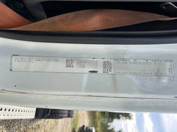 Used 2015  Freightliner Day-Cab image 12