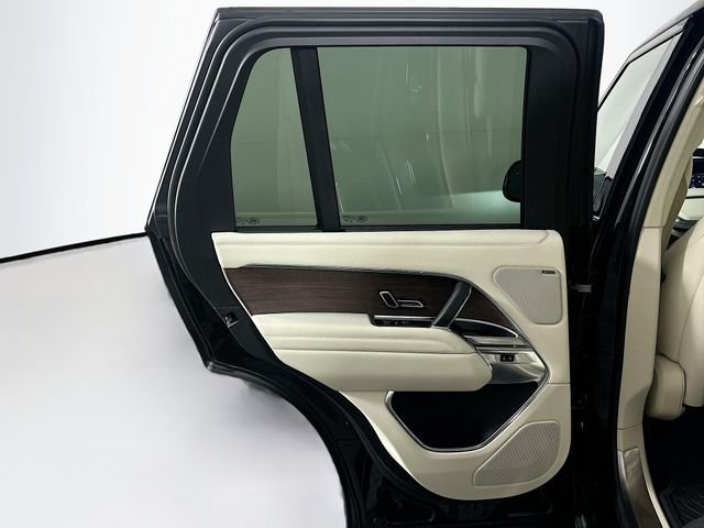 2023 Land Rover Range Rover SE - Photo 23