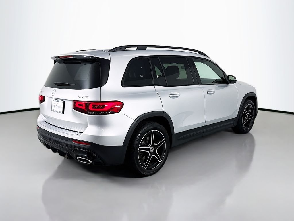 Used 2023 Silver Mercedes-Benz GLB 250 image 9