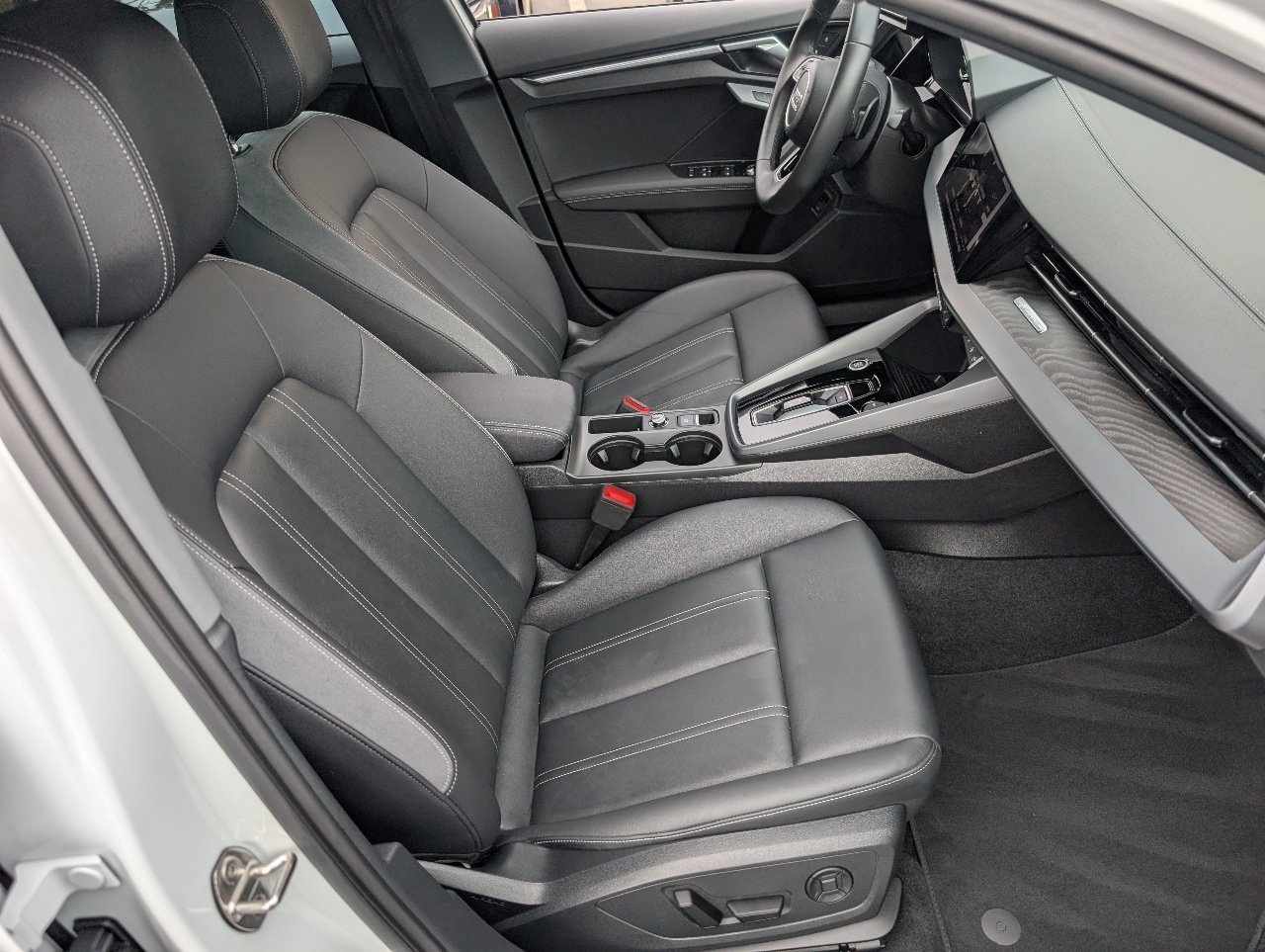 Used 2026 Glacier White Audi 40 Premium Plus image 6