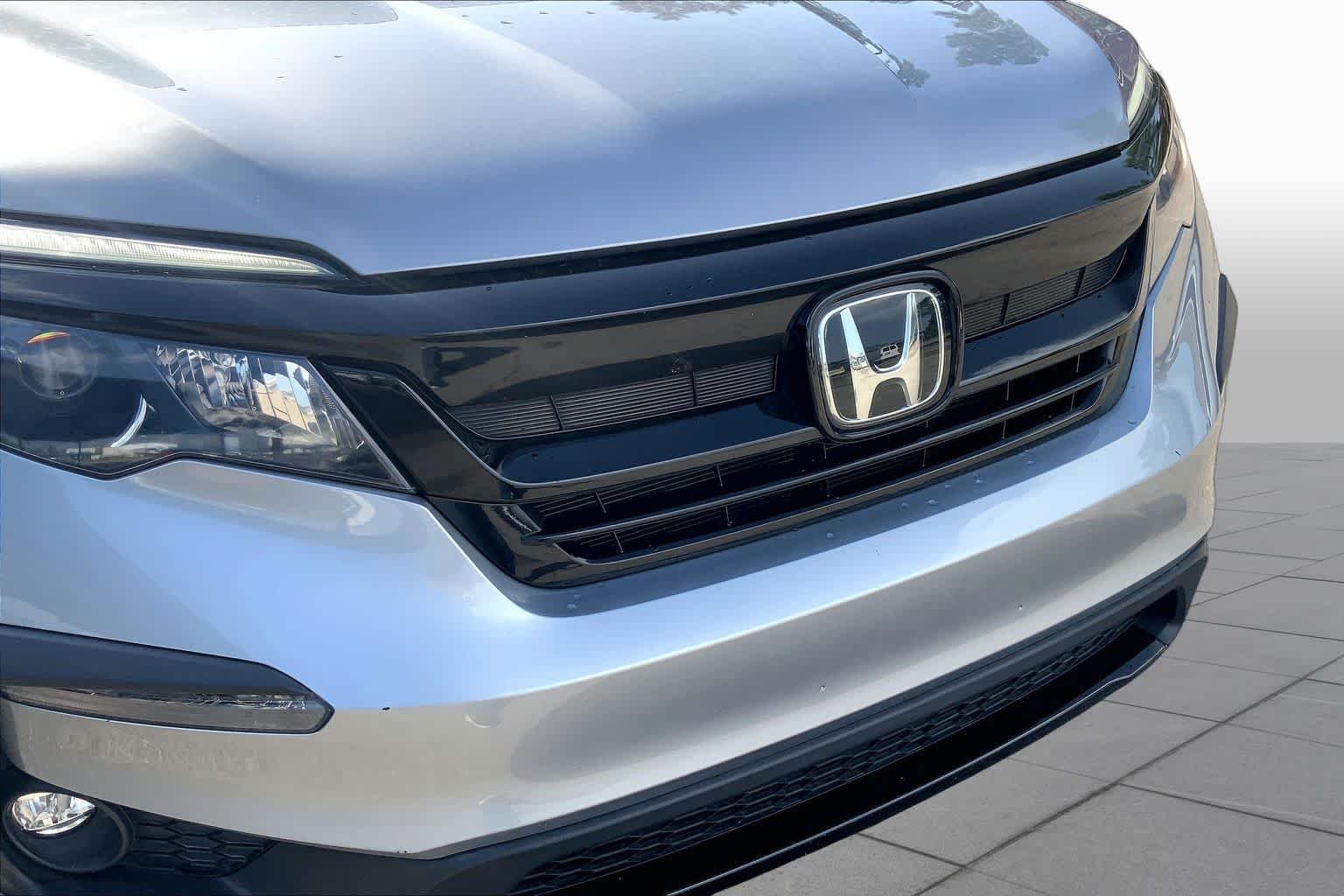 Used 2021 Lunar Silver Metallic Honda Special Edition image 30