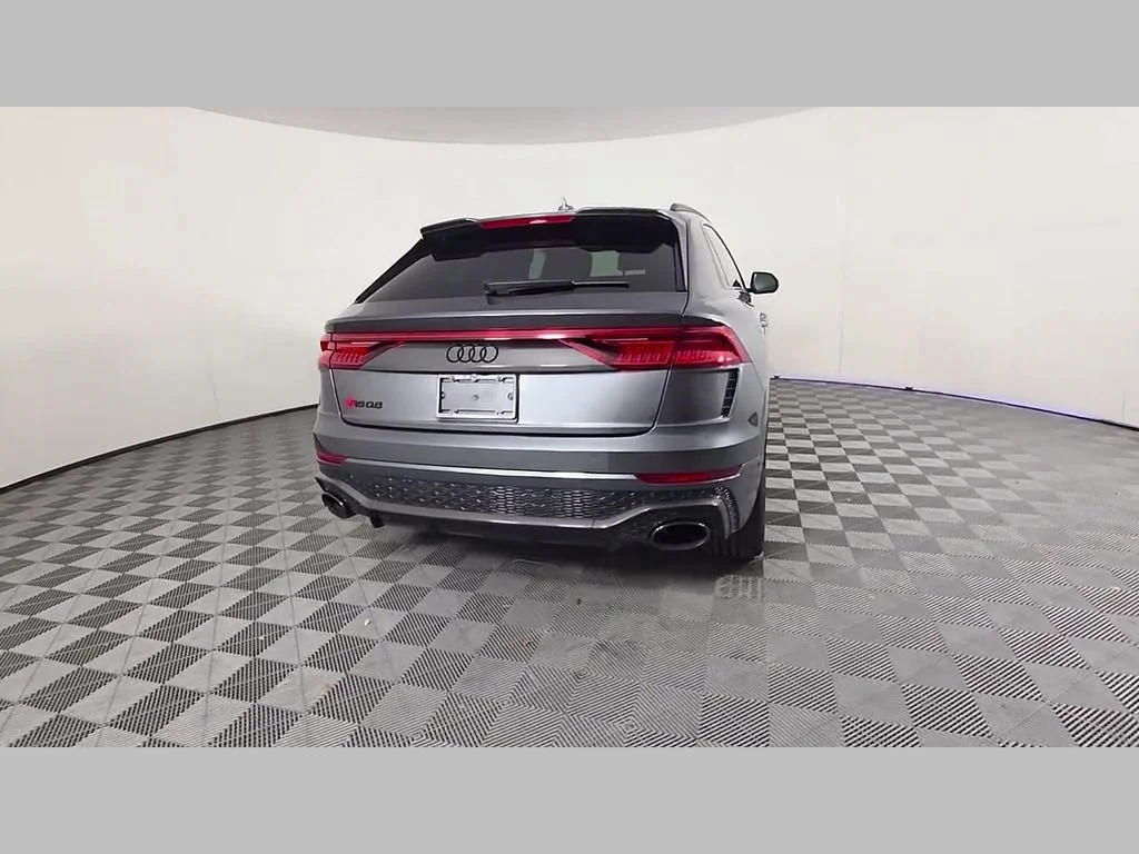 Used 2024 Daytona Gray Pearl Effect Audi 4.0T image 41