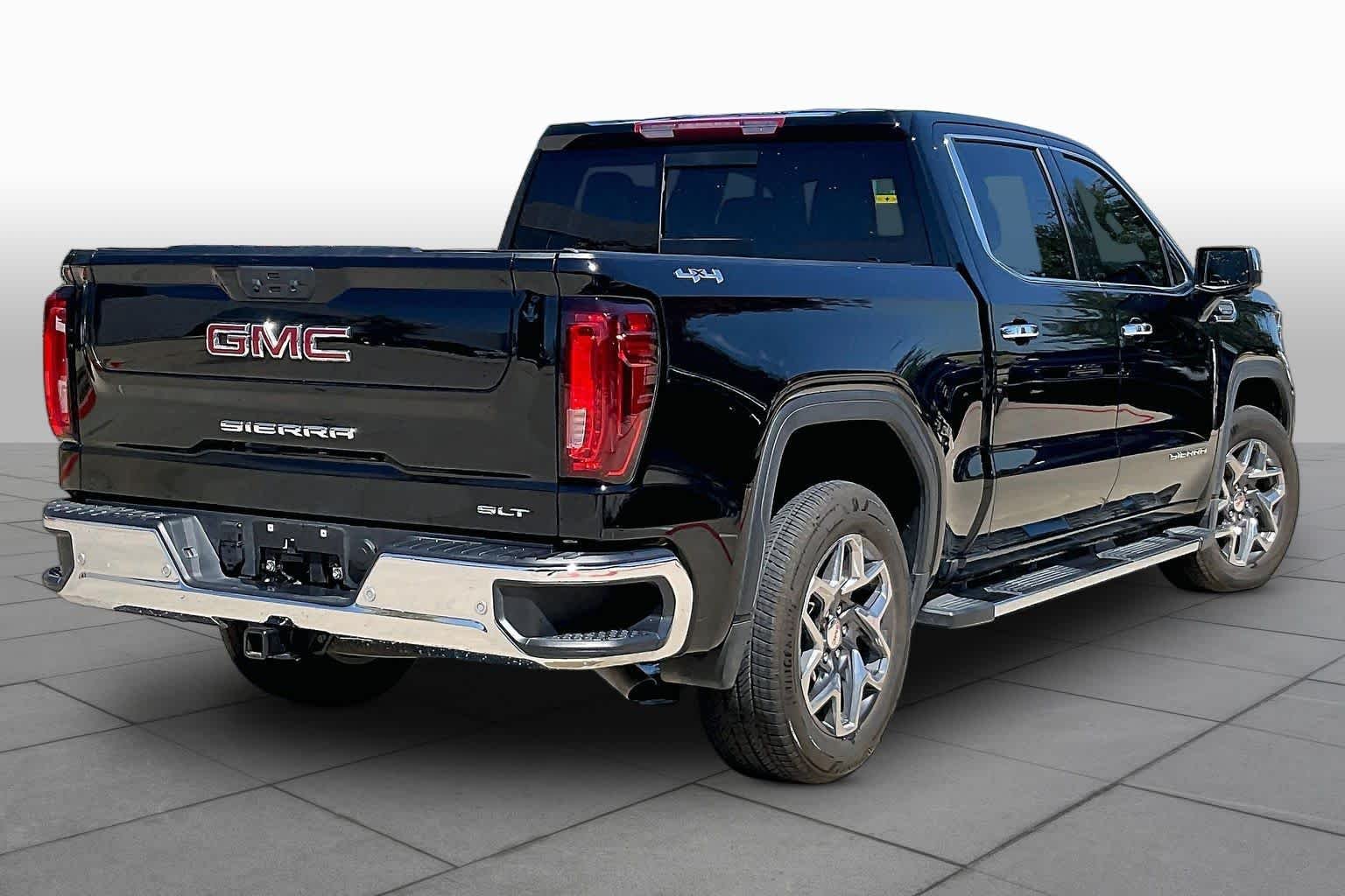 Used 2026 Onyx Black GMC SLT image 13