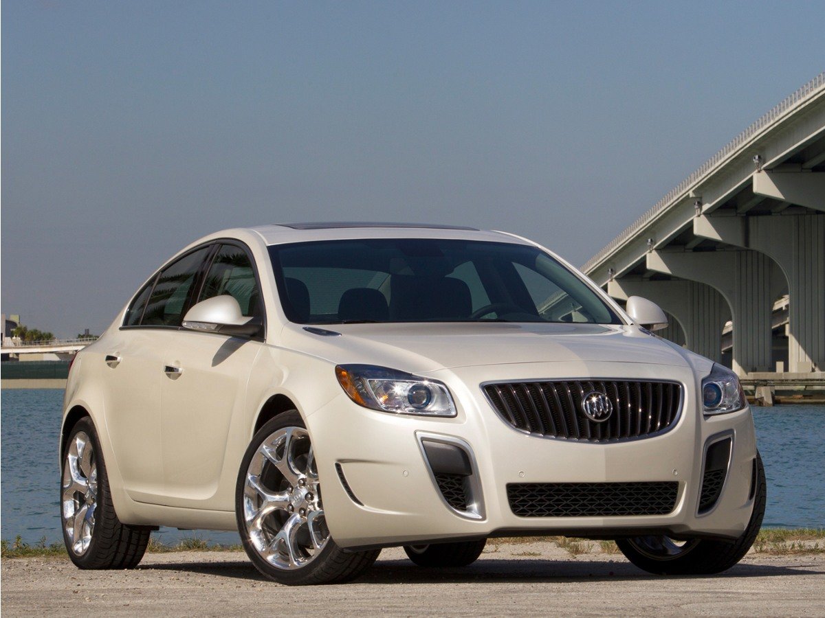 Used 2013 Black Diamond Tricoat Buick GS image 1