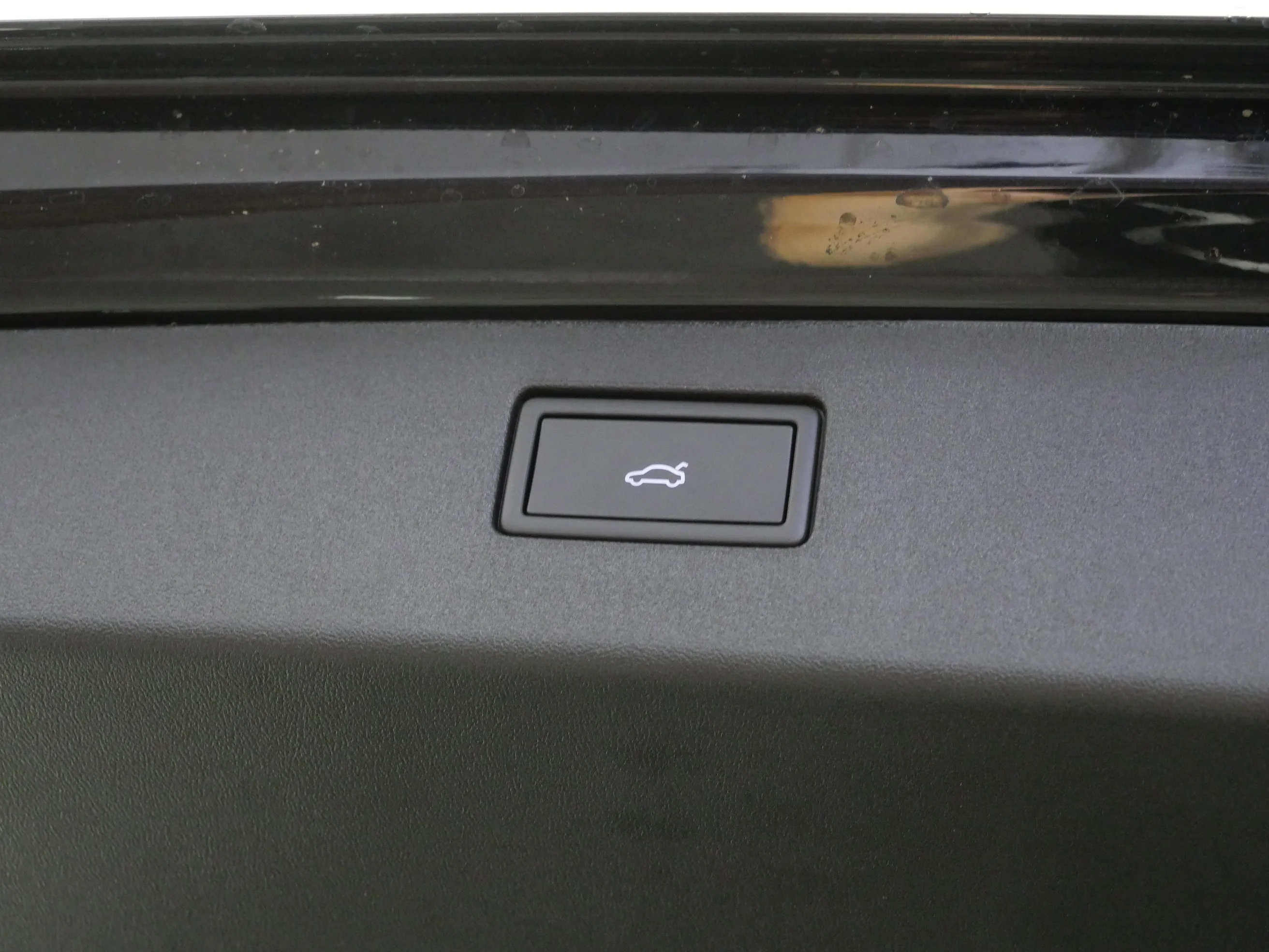 New 2026 Deep Black Pearl Volkswagen SE image 20