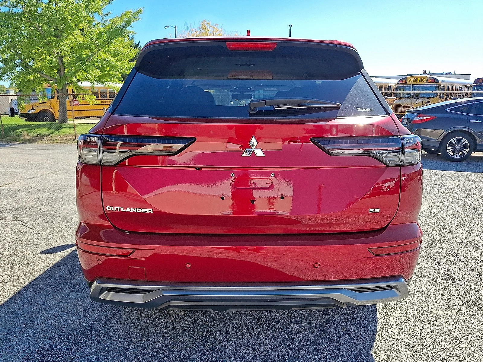 New 2026 Red Mitsubishi SE image 6
