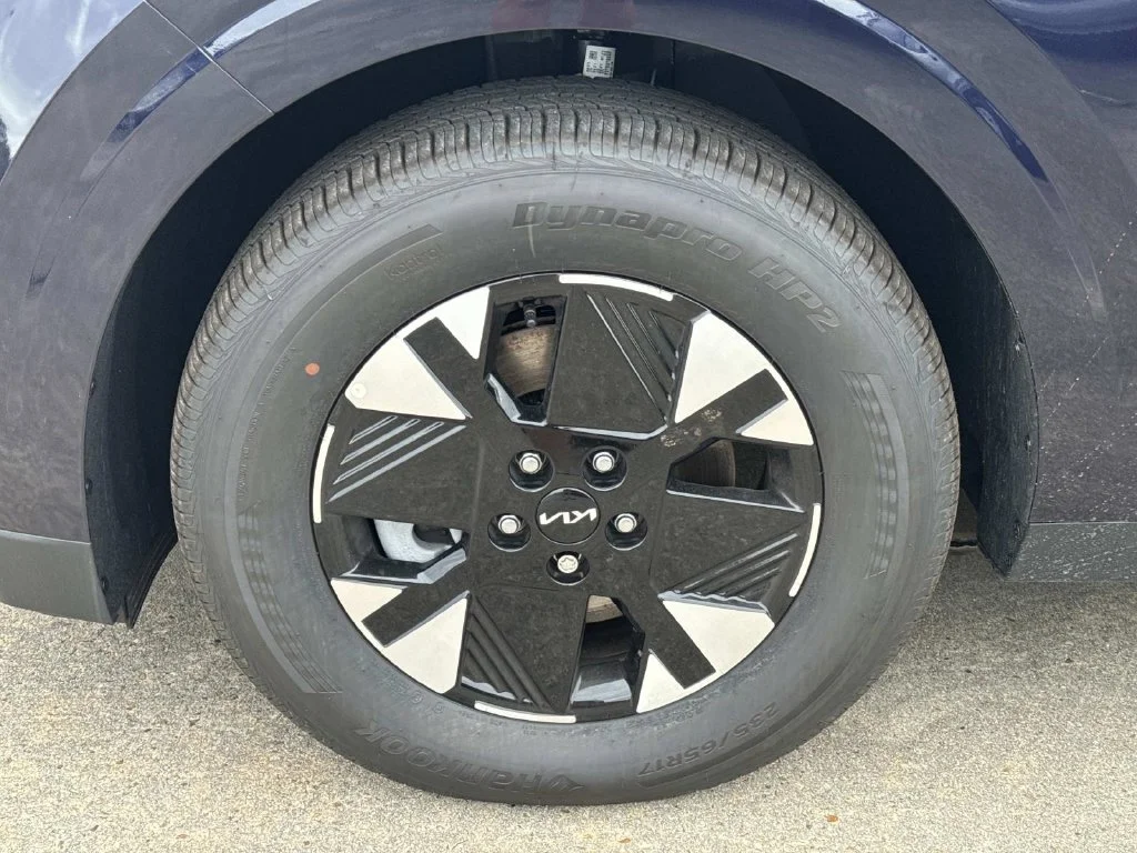 New 2026 Deep Chroma Blue Kia LXS image 3