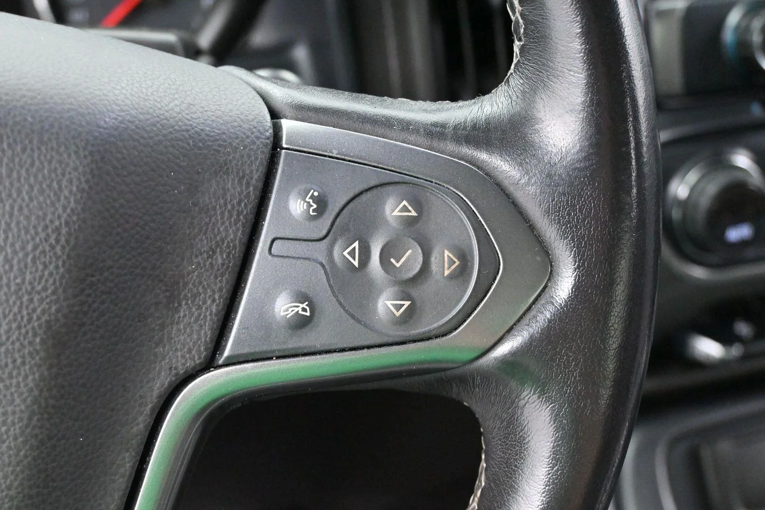 Used 2019 Black Chevrolet LTZ image 19
