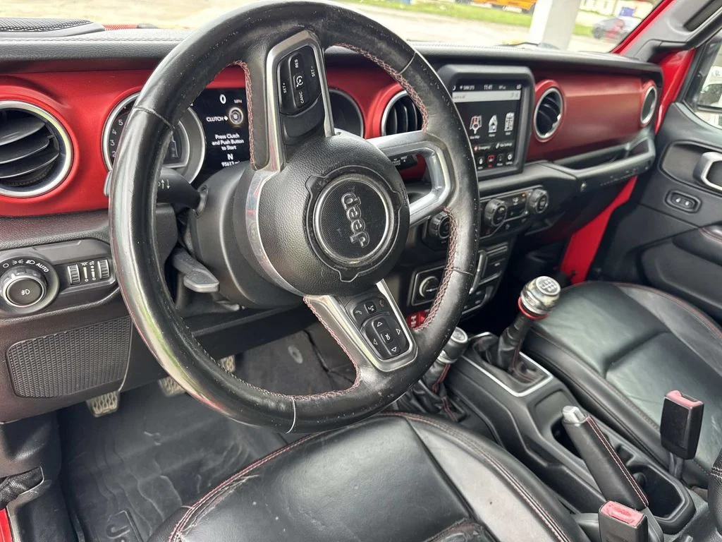 Used 2018 Red Jeep Unlimited Rubicon image 36