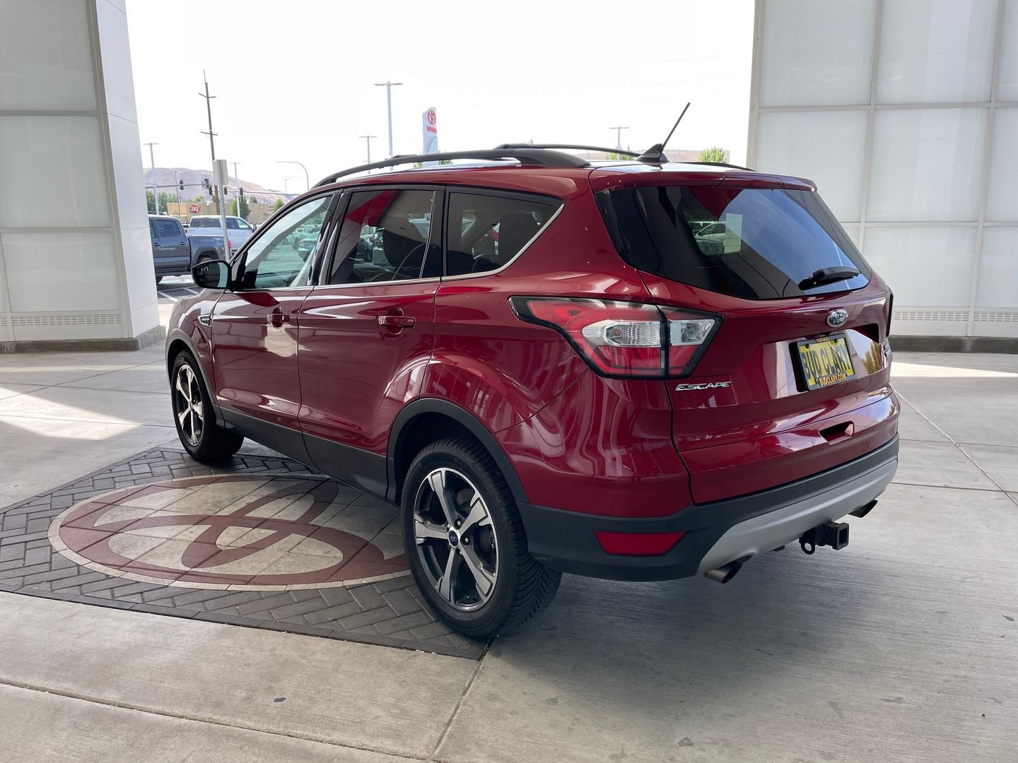 Used 2018 Red Ford SEL image 5