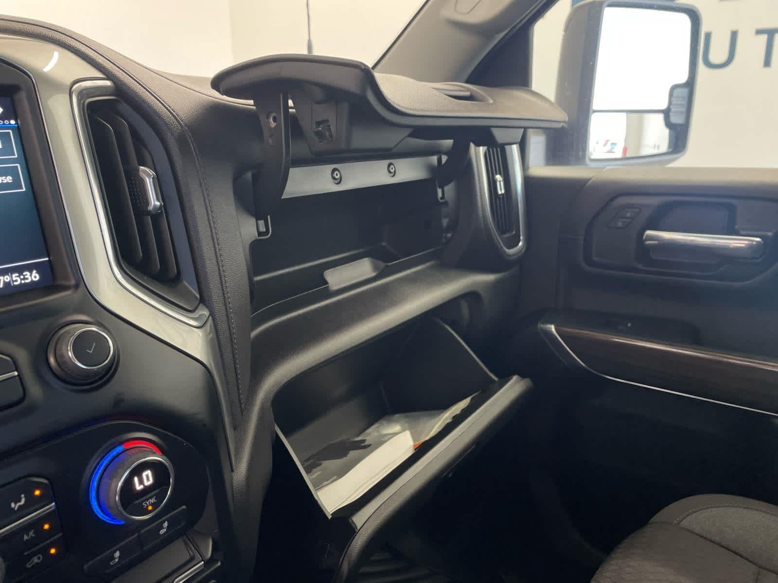Used 2022 Summit White Chevrolet LT image 24