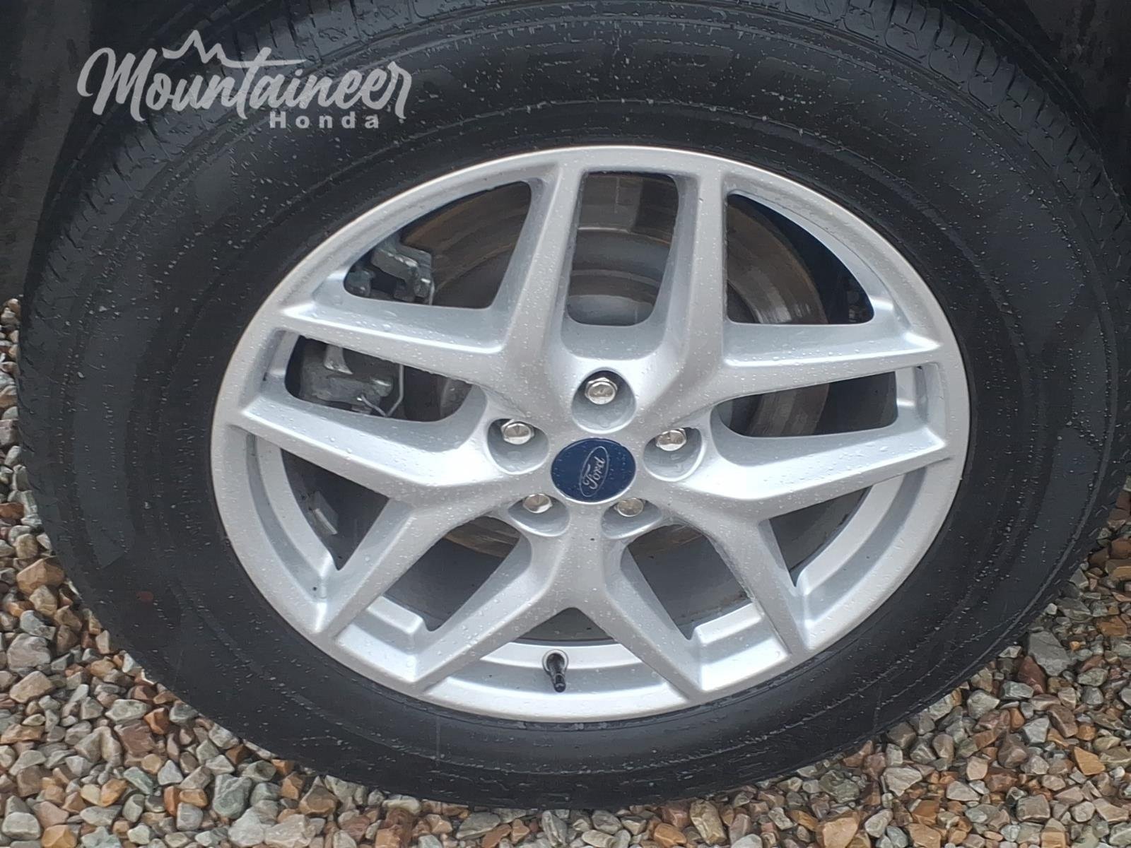 Used 2022 Agate Black Ford SEL image 10