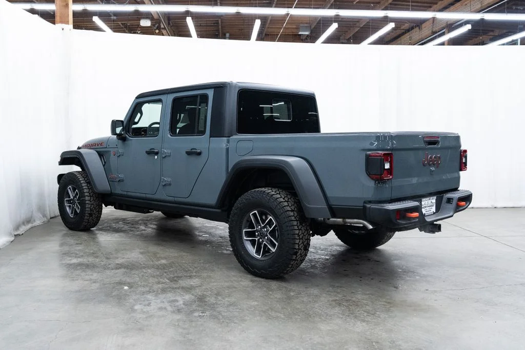 New 2026 Anvil Clear-Coat Exterior Paint Jeep Mojave image 4
