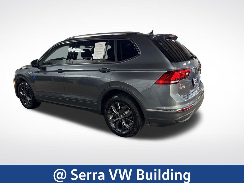 Certified Used 2022  Volkswagen 2.0T SE image 3