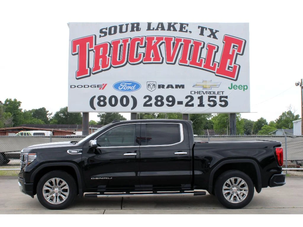 2023 GMC Sierra 2WD Crew Cab Short Box Denali's photo