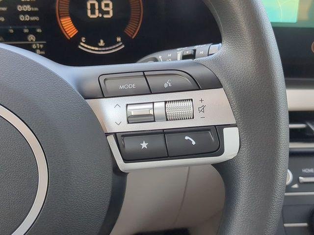 New 2025 Gray Hyundai SE FWD image 24