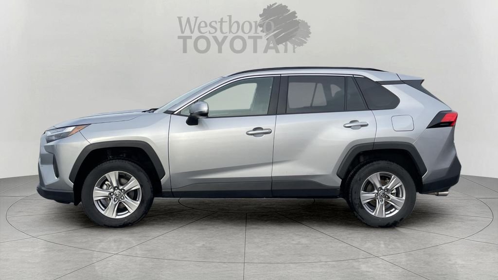 Used 2025 Silver Toyota XLE image 4