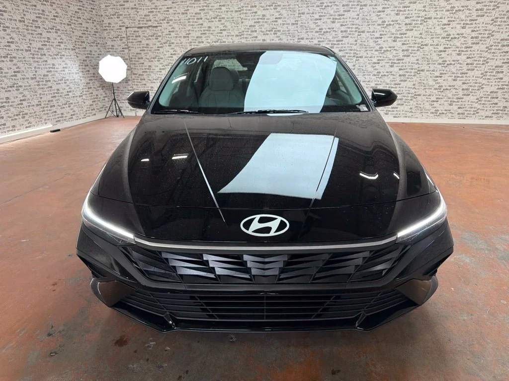 New 2026 Abyss Black Hyundai SEL Sport Plus image 2