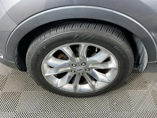 Used 2012 Gray Ford Limited image 9