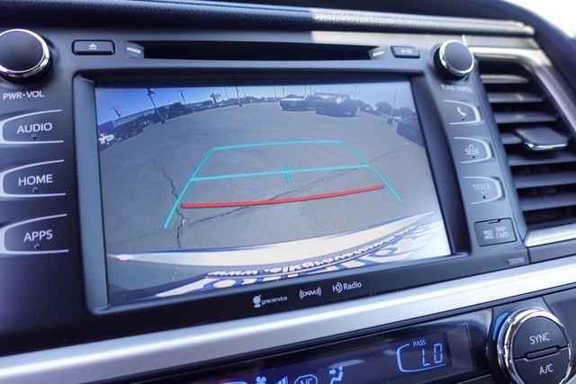 Certified Used 2019 Silver Toyota XLE image 20