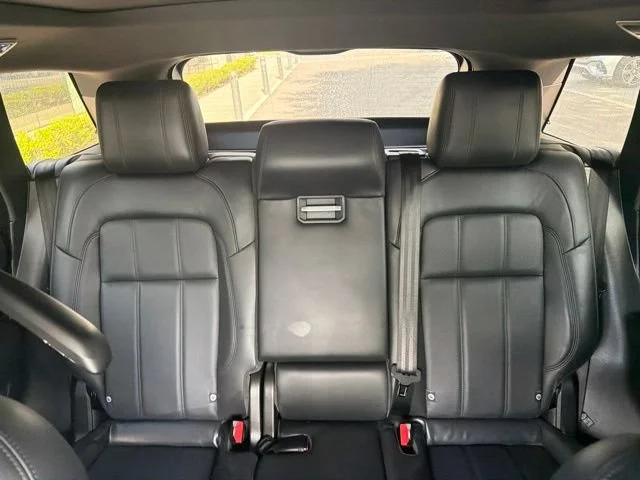 Used 2019 Carpathian Gray Premium Metallic Land Rover Dynamic image 7