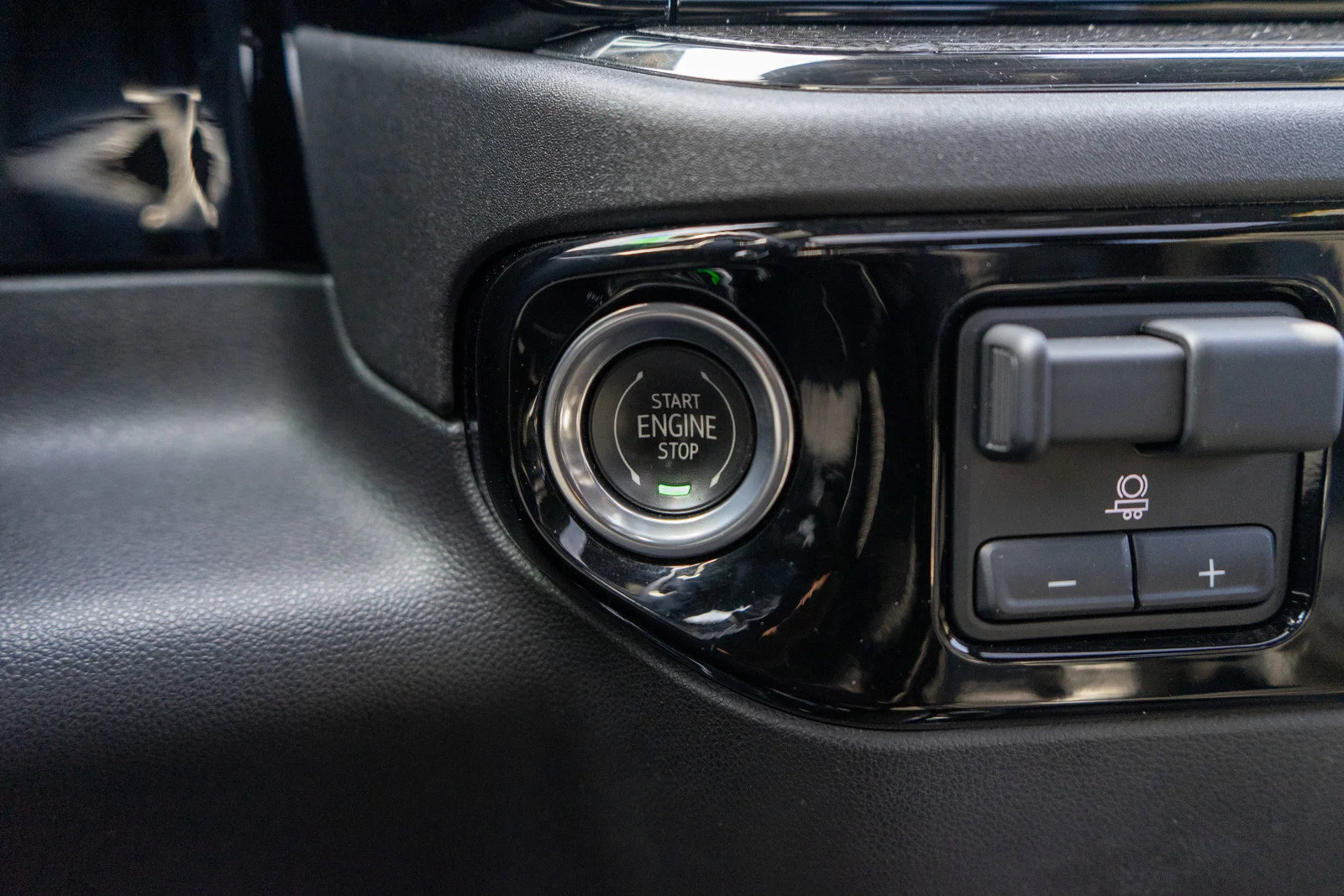 Used 2023 Black Chevrolet ZR2 image 23