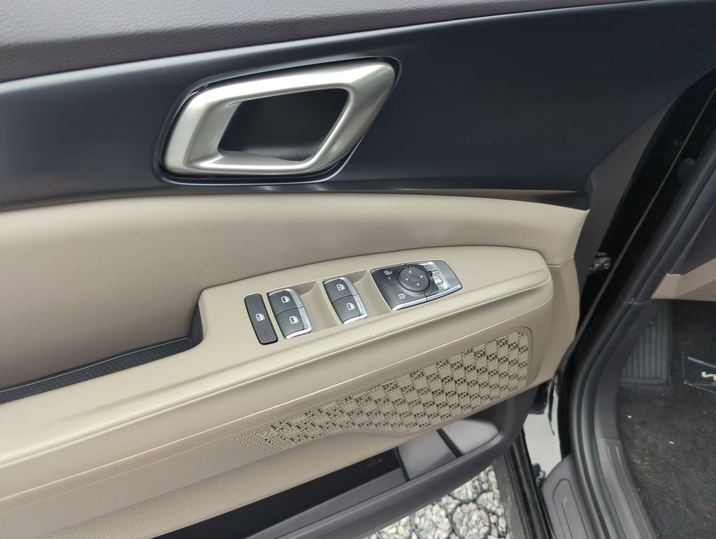 New 2026 Aurora Black Pearl Kia LXS image 19