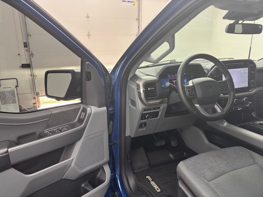 Used 2024 Blue Ford XLT image 16