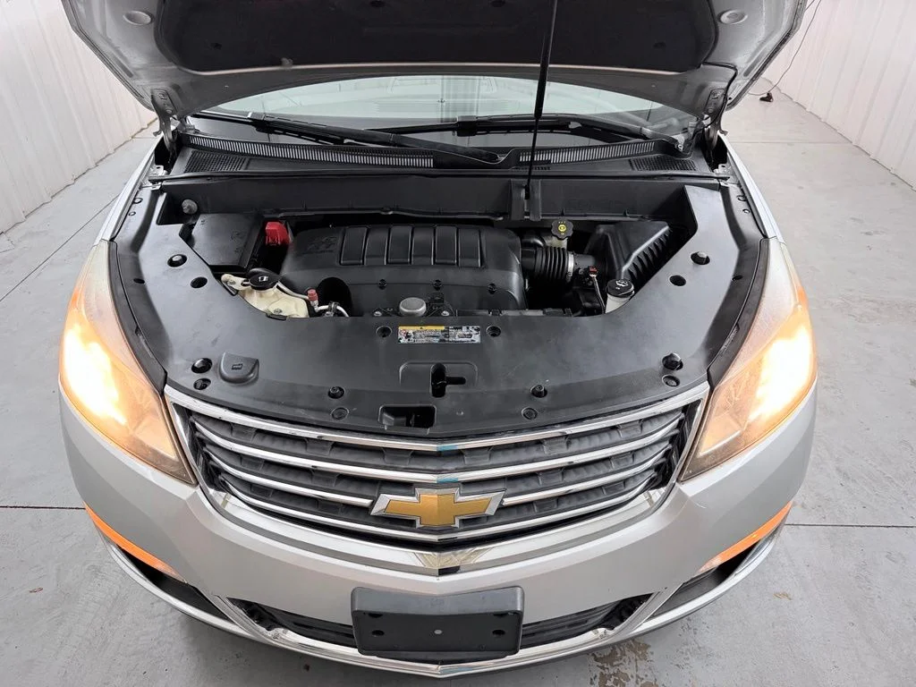 Used 2014 Silver Chevrolet LT image 39
