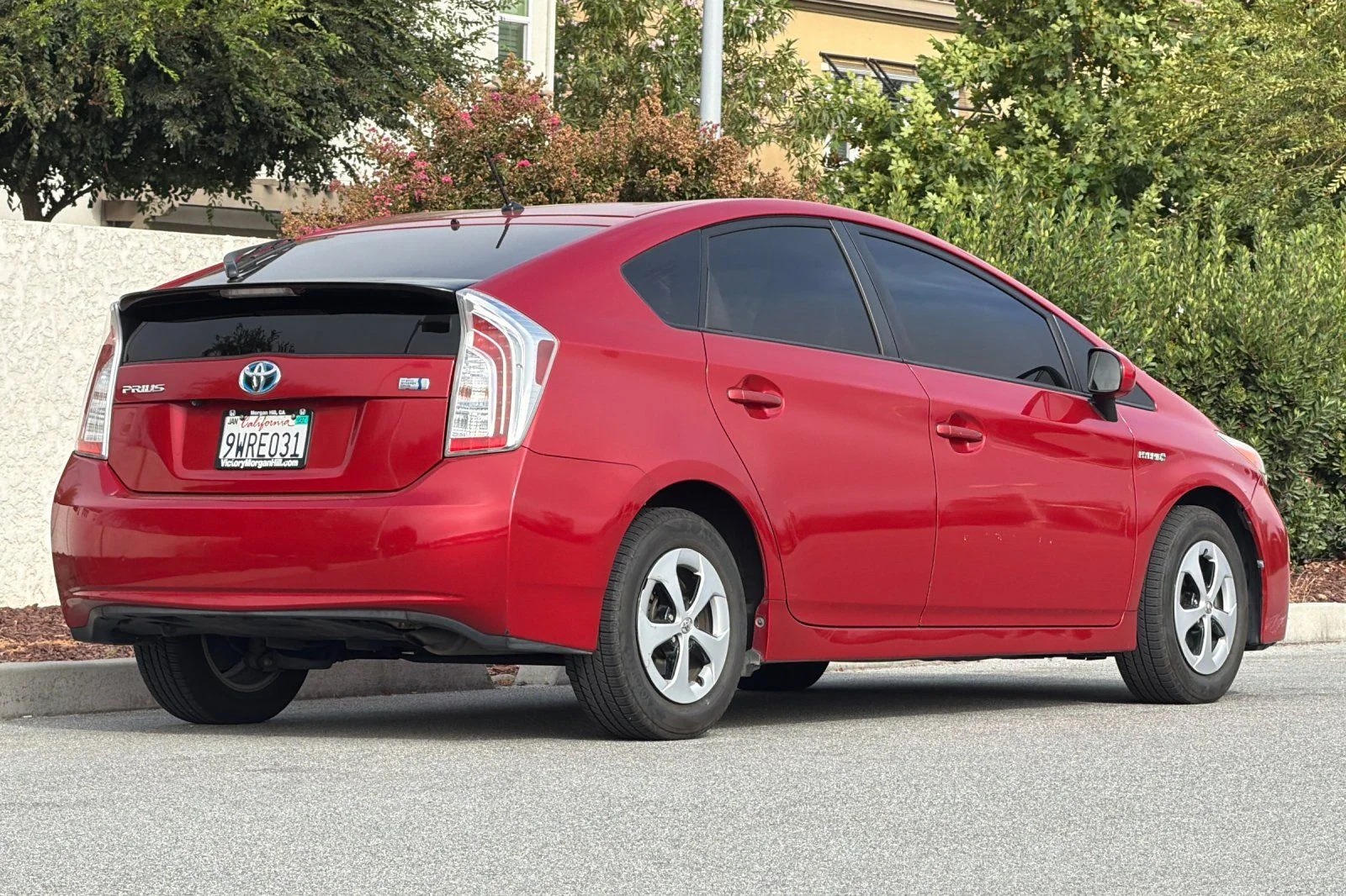 Used 2015 Red Toyota Two image 4