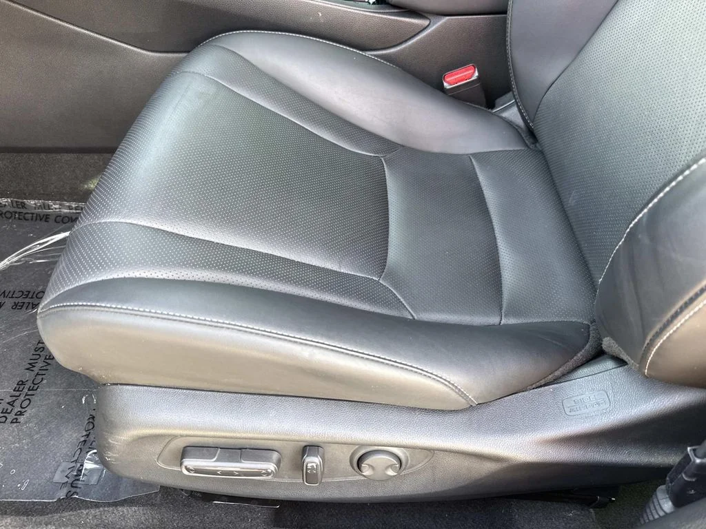 Used 2023 Gray Honda EX-L image 27