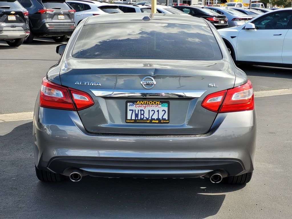 Used 2017 Gray Nissan 2.5 SL image 5